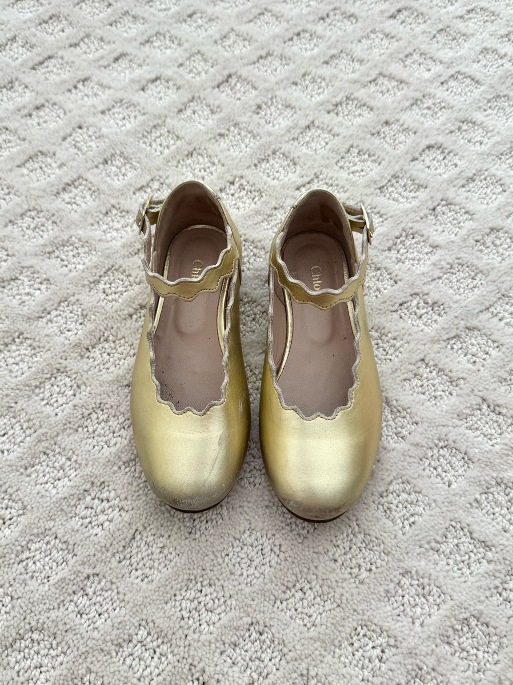 Chloe Metallic Gold Leather Scalloped Mary Jane Flats. Size 27.